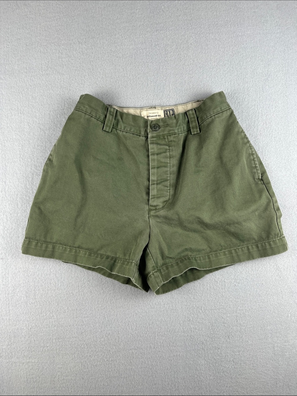Vintage GAP Olive Green Flat-Front Shorts
Size: 2